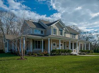 5 Boesch Farm Rd, East Greenwich, RI 02818