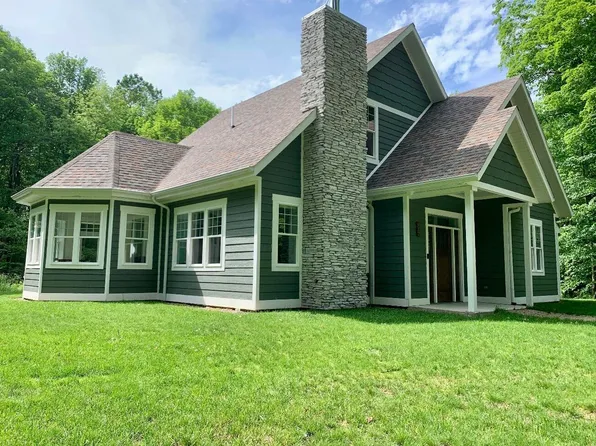 412 63rd St, South Haven, MI 49090