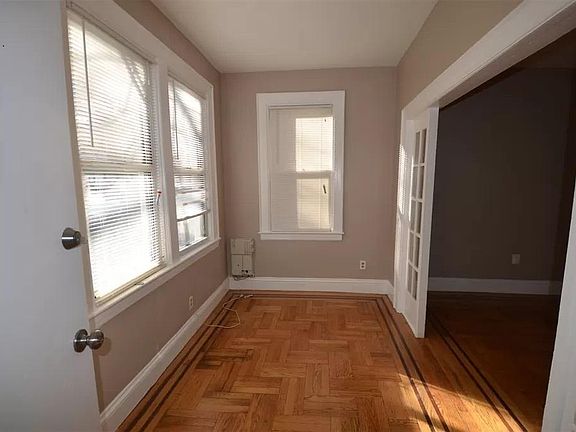 2nd image of 3247 Kennedy Blvd #1