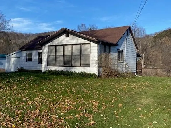721 W Front St, Cassville, WI 53806