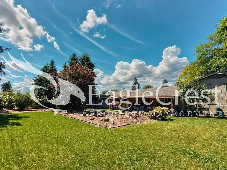 924 Shasta Dr — Photo 27