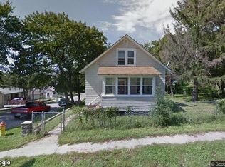 5524 S 33rd St, Omaha, NE 68107