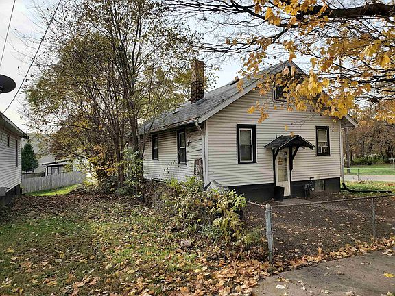 3rd image of 608 S Johnston Ave