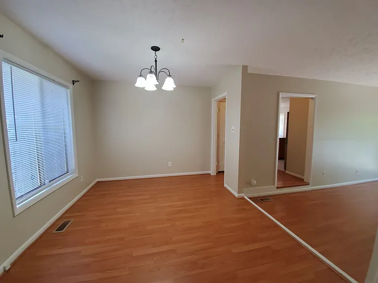 6400 Hollyhock Ct — Photo 11
