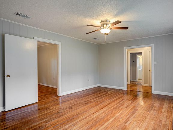 5th image of 618 S 19th Ave
