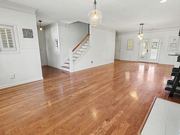 4th image of 38157 Portobello Rd
