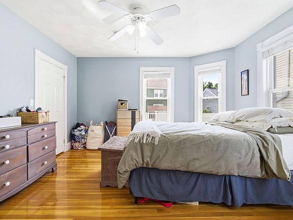 3rd image of 53 Willard St #1