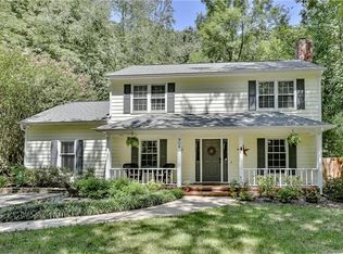 906 Conestoga Dr, Charlotte, NC 28270