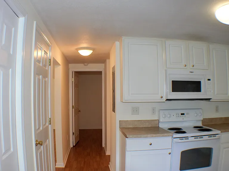 1416 Highland Ave #A — Photo 10