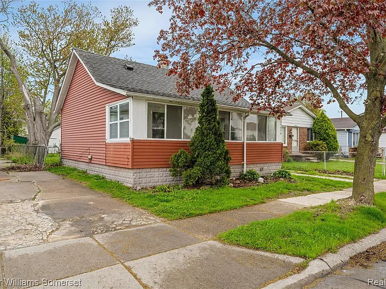 24646 Tuscany Ave — Photo 30