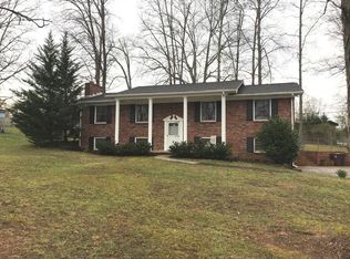 7025 Castlewood Rd, Knoxville, TN 37931