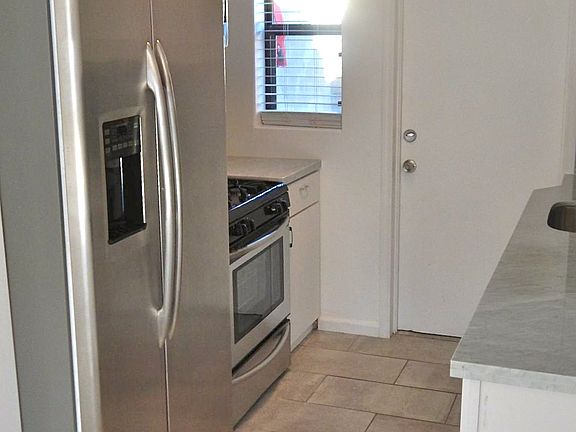 McDowell1317 kitchen 2_03122014