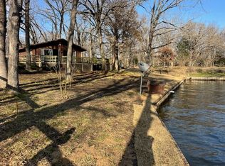 102 Hickory Tree Rd, Mabank, TX 75156