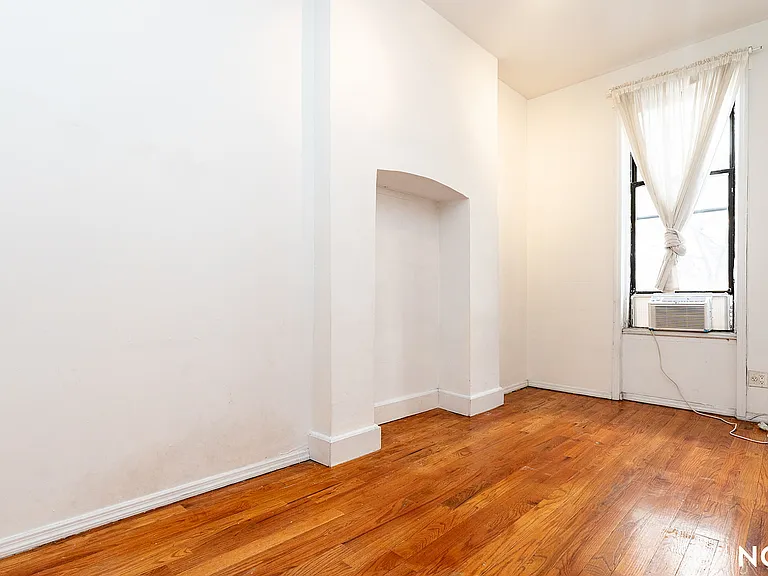 327 Nostrand Ave #4 — Photo 13