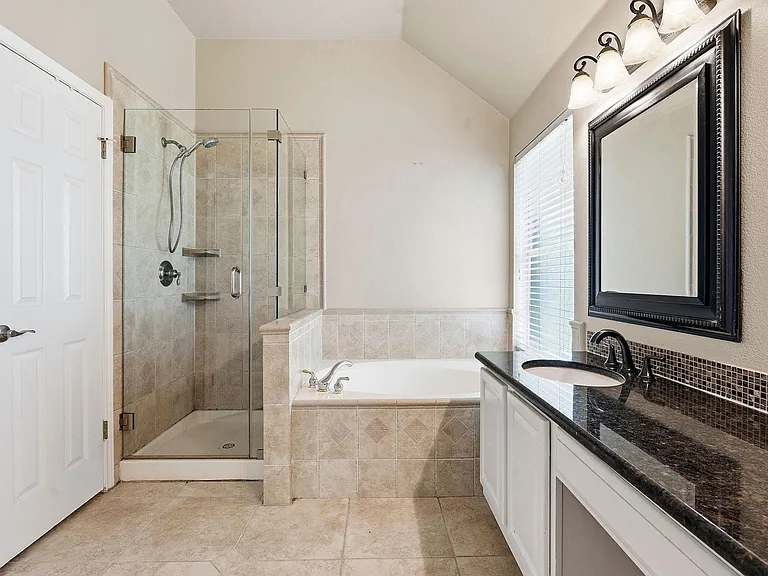 5021 McDade Dr — Photo 34