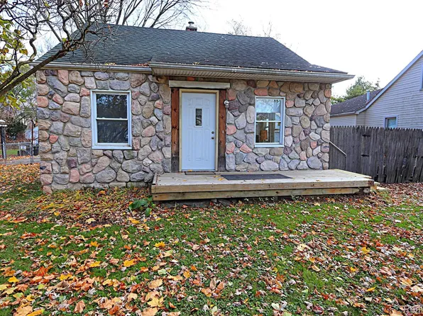 19312 Seminole, Redford, MI 48240