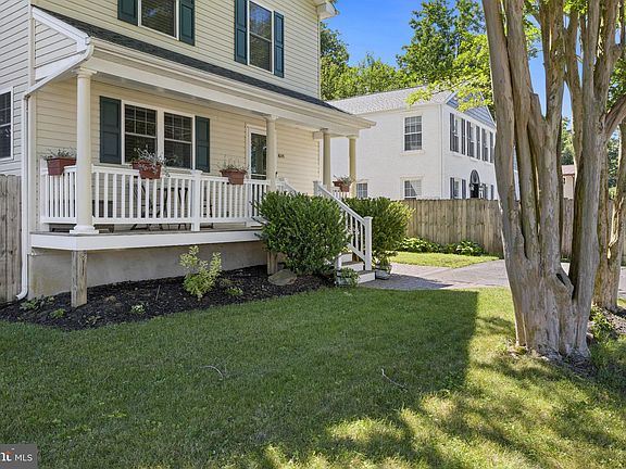 5th image of 1635 Fairhill Dr