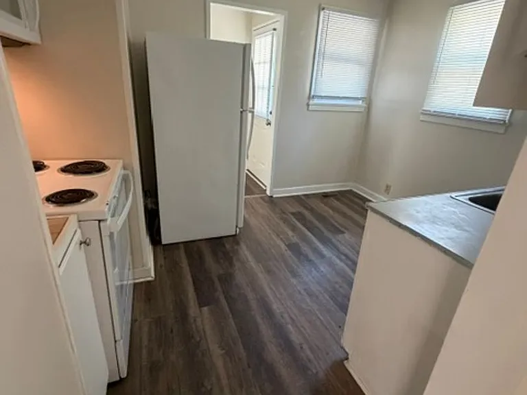 100 Bryan Blvd — Photo 5