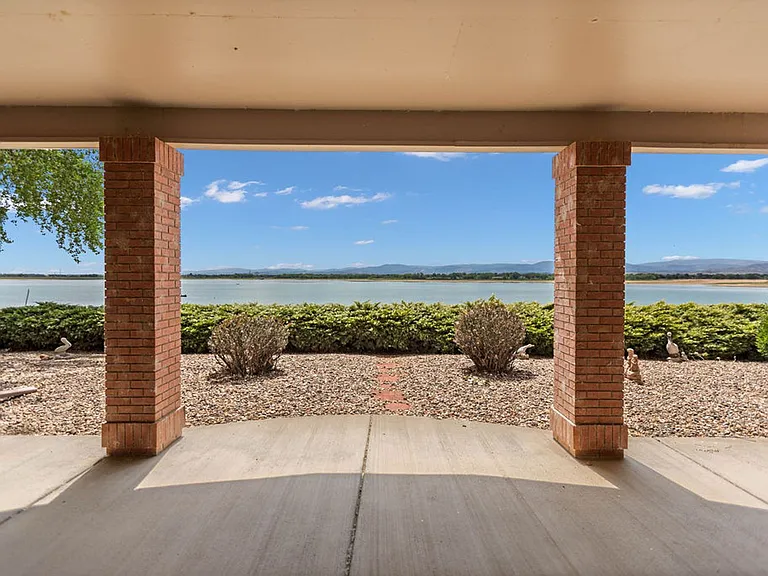 3957 Valley Oak Dr — Photo 39