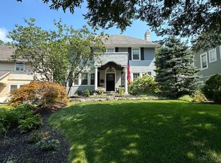 3130 Lookout Cir, Cincinnati, OH 45208
