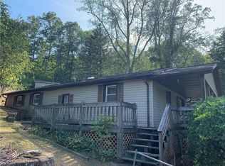 101 Kingsport Rd, South Charleston, WV 25309