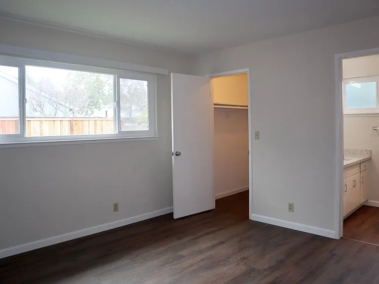 37051 Shasta St — Photo 14