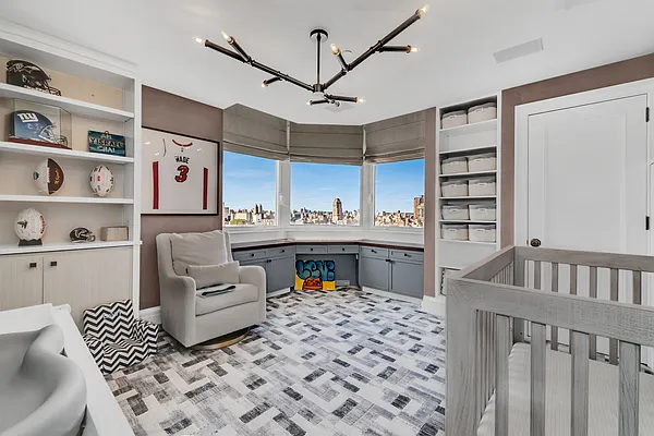 Rented by Emerson Realty NY LLC | media 8