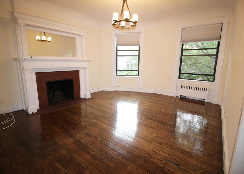 1st image of 305 W 91st St APT 3