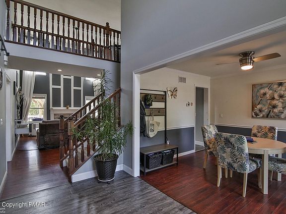 3rd image of 66 Clearbrook Dr