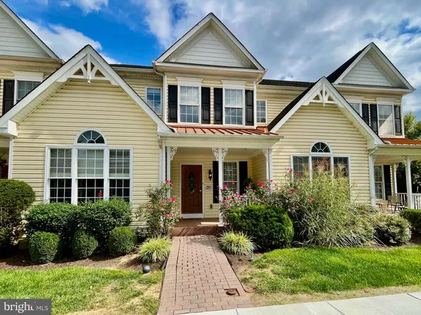 120 Victoria Sq, Media, PA 19063