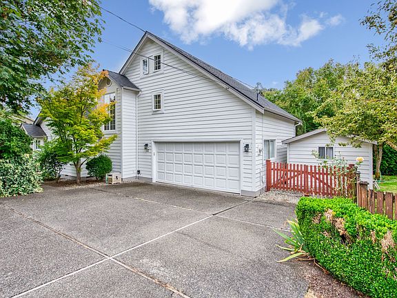 2nd image of 147 97th Ave NE