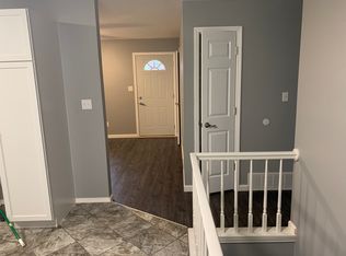 1413 Rolling Fields Dr, Jackson, MO 63755