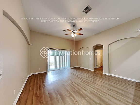5th image of 250 Tower View Dr W