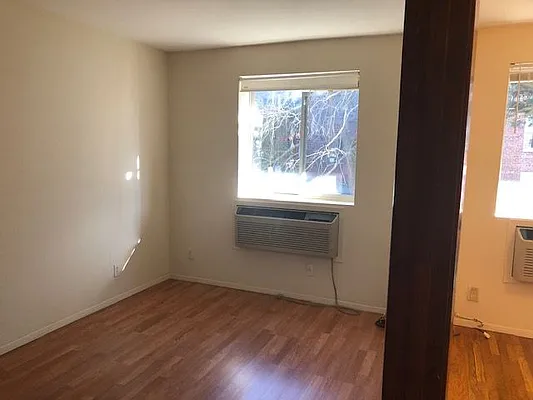 Rented by 18 REALTY | media 30
