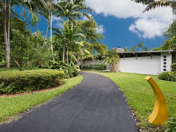 Classic Mid-Century Modern Architecture