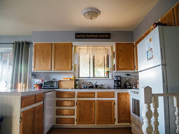 Need updated kitchen photo as kitchen remodeled