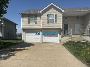 1302 Holly Hock Dr #B, Cameron, MO 64429