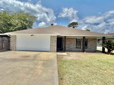 6449 Plaza St, Groves, TX, 77619