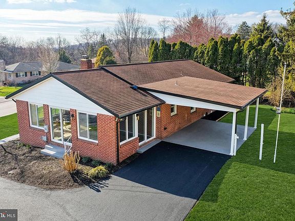 4th image of 2347 Mardale Dr