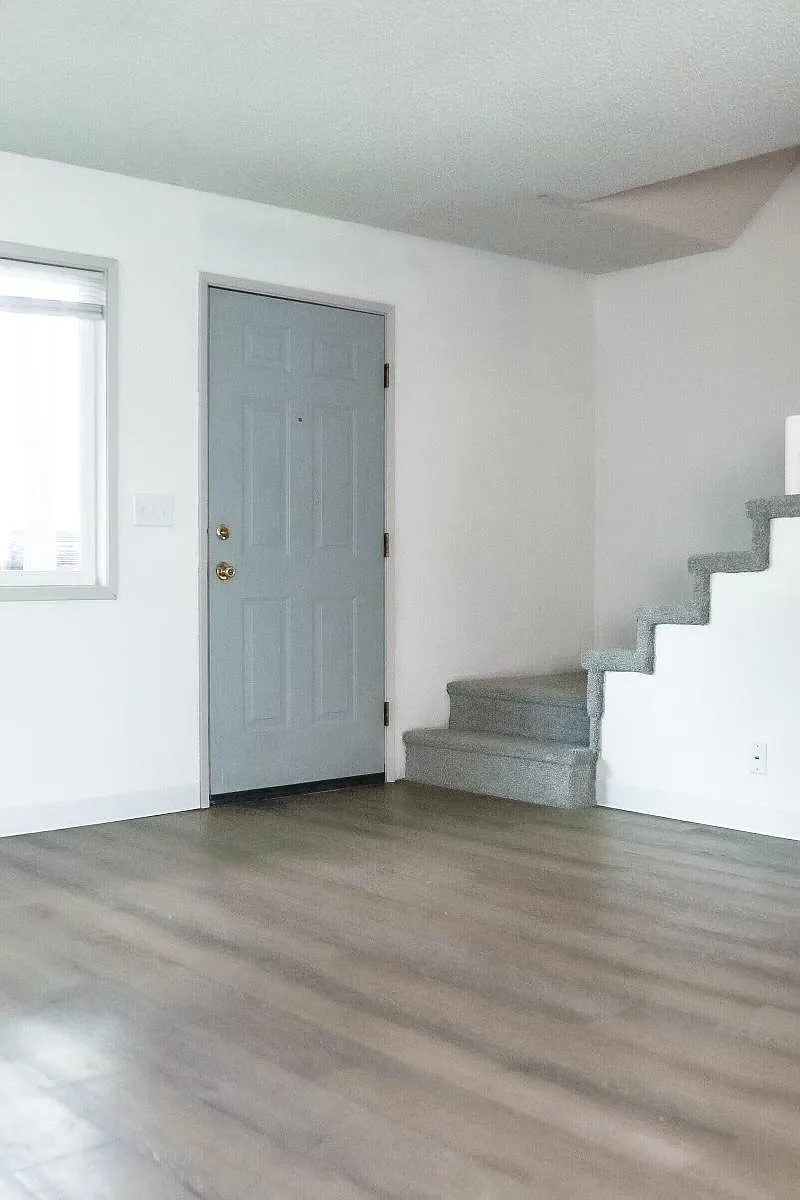 Building Photo - 3612 W Ruby St #2