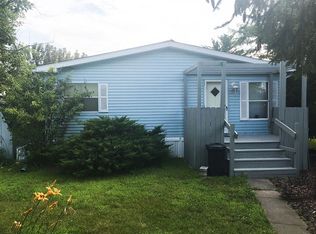 32 Cardinal Dr, Beecher, IL 60401