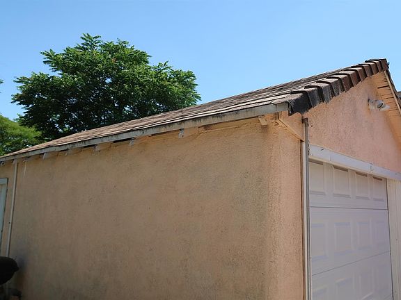 5th image of 1710 N Sunset Ave