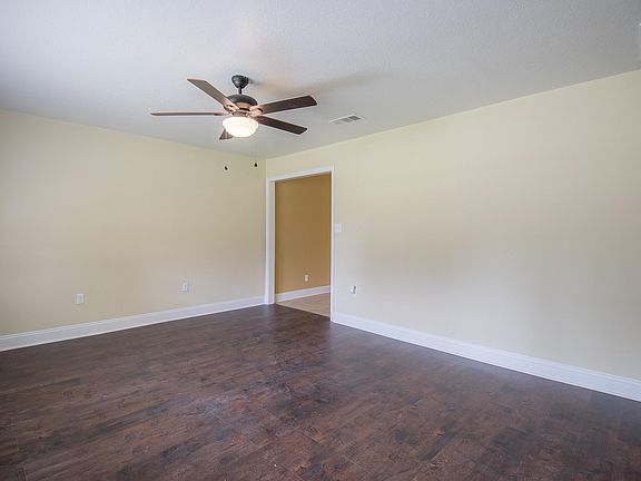 2nd image of 429 N Wilson Blvd