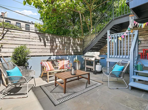675 Lafayette Ave APT 1, Brooklyn, NY 11216