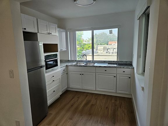 3rd image of 631 NE 72nd Ter APT 4