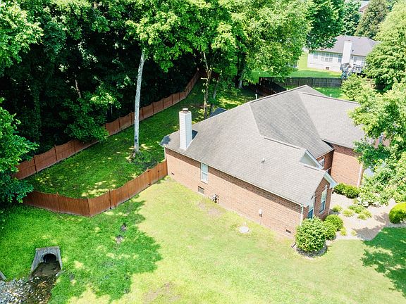5th image of 1214 Jennings Dr
