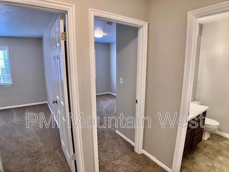 567 N 200 E #3 — Photo 15
