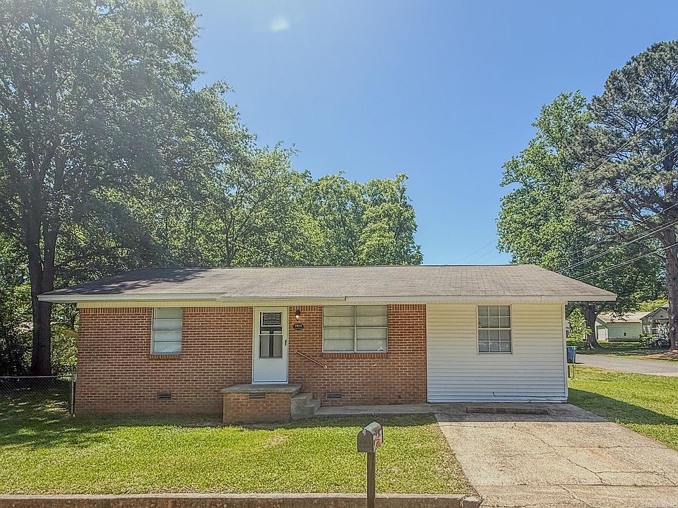 1st image of 1504 Texas St