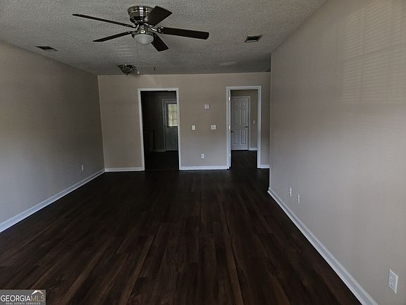 3rd image of 1210 Beaver Creek Dr #B