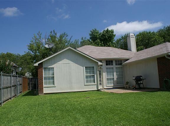 LARGE BACKYARD